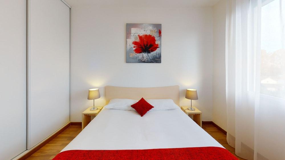 Alezan Hotel & Residence Toulouse Exterior photo